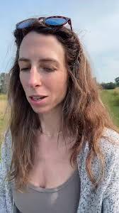 Cindy Moser's Instagram, Twitter & Facebook