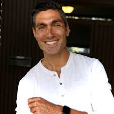 Avery Romano's Instagram, Twitter & Facebook