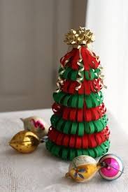 Como Hacer Adornos Para Navidad Para Vender Buscar Con Google Arbol De Navidad Original Manualidades Navidenas Adornos Navidenos