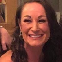 Lisa Lavin's Instagram, Twitter & Facebook