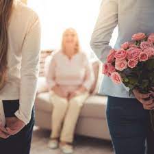 Hadiah atau kado untuk ibu merupakan tanda cinta dari anak. 11 Ide Kado Terindah Untuk Hari Ibu Yang Sangat Spesial 2018