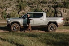 Automotive news uncovered a letter sent to folks expecting their trucks this month, and in it rivian ceo rj. Rivian S Electric Truck Features Include Air Compressor And Ac Outlets Ars Technica