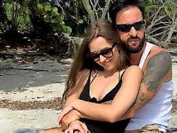 Michael wendler und laura müller: Goodbye Deutschland Michael Wendlers Freundin Laura Uberrascht Mit Pikanter Beichte
