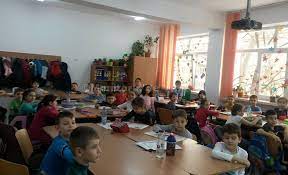 Inchei prin a o intreba pe doamna flavkk48 de cate ori a asistat la o ora a clasei step by step, tinand cont de faptul ca mai. Galerie Foto Totul Despre InvÄÈÄmantul Step By Step PÄrinÈii Sunt MulÈumiÈi De AceastÄ AlternativÄ Monitorul De Vrancea