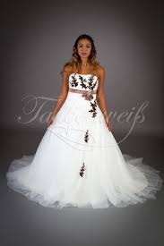 Du bist ganz gespannt auf die trends bei den brautkleidern für 2021? Brautkleid Tw0036b Aus Tull Mit Braunen Appliques