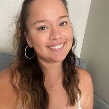 Abigail Brewster's Instagram, Twitter & Facebook