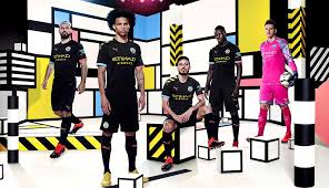 Uniforme manchester city futbol en mercado libre colombia. Manchester City Presento Su Nueva Camiseta Confeccionada Por Puma Fotos Deportes Peru21
