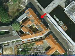 Nun kann das sanierte appartment als feriendomizil gemietet werden. Hier Wohnt Angela Merkel Google Earth Und Google Maps Zeigen Schon Jetzt Das Haus In Berlin