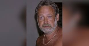 Larry Knuckles's Instagram, Twitter & Facebook