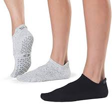 grip barre dance yoga socks tavi noir womens savvy non slip socks 2 pack