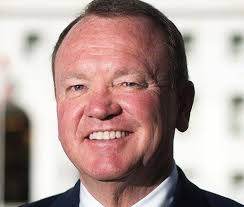 Mayor Picks Jim McDonnell as new LAPD chief, triggering an array of  opinions pro & con |