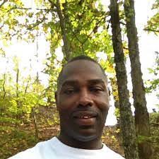 Hezekiah Pierce's Instagram, Twitter & Facebook