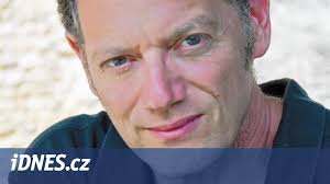 RECENZE: Autistický chlapec utíká z ústavu, má plné zuby konejšení