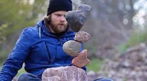 Med pontus andersson och evyn redar. This Guy Has Mastered The Art Of Rock Balancing