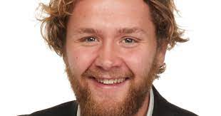 Henrik har med en opplevelse i bestevenn, og gutta glemmer at ender er de beste fuglene. Martin Lepperod Standupkomiker Latter No