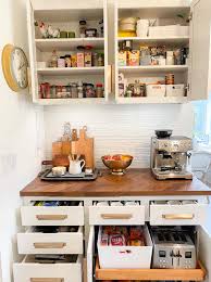 When it comes to kitchen cleaning, there's always so much to do from top to bottom. How To Organize Kitchen Drawers Hallstrom Home