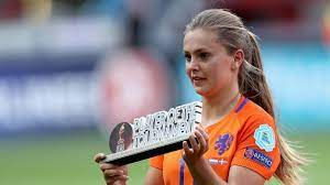 Is she married or dating a new boyfriend? Lieke Martens Named Player Of The Tournament Uefa Women S Euro Uefa Com