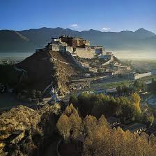 Hängt sehr stark von der definition ab. Potala Palaca Lhasa Himalaja Tibet Bilder