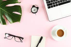 How To Become A Fashion Journalist In 5 Steps - 2022 - Masterclass