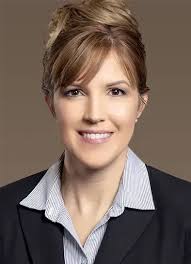 Lisa Parke's Instagram, Twitter & Facebook