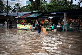 Disini ingin melaporkan bahawa hujan lebat membasahi bumi di kawasan kuala lumpur terutamanya. Kerajaan Kaji Punca Penyelesaian Jangka Panjang Banjir Kilat Kl Malaysianow