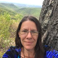 What is the identity of the pale woolly caterpillar in Kentucky?