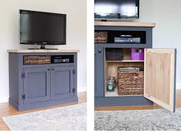 These free diy tv stand project will help you build not only a place to put on your tv and media console, but also a place to store your entertainment stuff like cd's, dvd's, game console, etc. Diy Tv Stands That Are Fun And Easy To Build