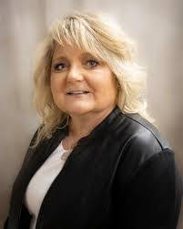 Denise Ramey's Instagram, Twitter & Facebook