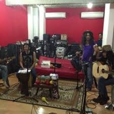 Steven & the coconut treez 01 welcome to my paradise. Steven The Coconut Treez Holiday Live By Babe Satria