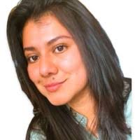 Emily Barbara Paredes Flores