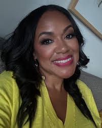 🖤🤍😎➡️🤩💛💋