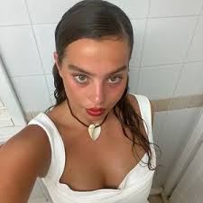 Valeria Bartocci (@valeriabartoccii)