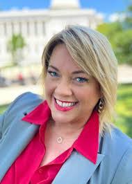 Kristi Foley's Instagram, Twitter & Facebook