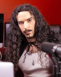 Tiffany Raleigh's Instagram, Twitter & Facebook