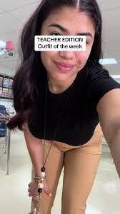 Savannah Cruz's Instagram, Twitter & Facebook