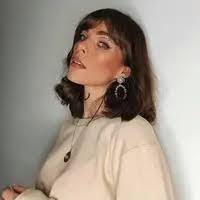 Kara Moore's Instagram, Twitter & Facebook