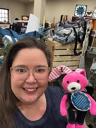 The Quilt Barn LaGrande Oregon gets *****+. AMAZING