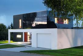 Das eine bietet den rahmen für das andere: Schworer Haus Cube Schworerhaus