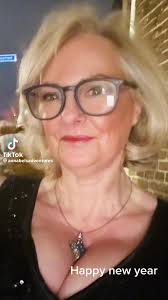 Annabel Beach (@annabelbeach)'s videos with original sound