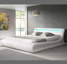 Scopri su eprice la sezione divano letto ecopelle e acquista online. Letto Contenitore Di Design Parisina In Colore Bianco 180x200cm