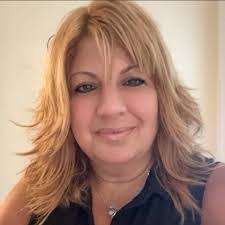 Nancy Costantino's Instagram, Twitter & Facebook