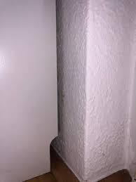 Schimmel in der wohnung stellt eine gesundheitsgefahr dar. Leichter Schimmel Hinter Befestigten Schrank Was Tun Hausmittel