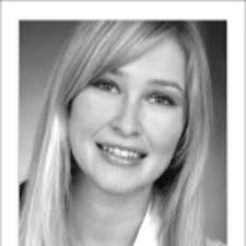 Se temea că fiul ei va distruge tot ce realizase ea. Ecaterina Cebanova Internationales Informationsmanagement Universitat Hildesheim Xing