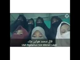 Qola Muhammadun Huabnu Maliki Versi Santriwati Youtube