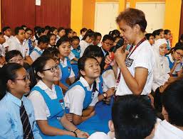 Mangenal pasti amalan kitar semula di smk damansara jaya dan. Through The Eyes Of Children