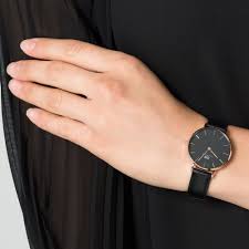 .daniel wellington, vous pouvez faire réparer ou remplacer votre montre sous garantie en contactant le revendeur ou fournisseur agréé daniel wellington chez qui vous avez effectué votre achat. Montre Analogique Acheter En Ligne Manor