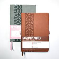 Yearly calendar showing months for the year 2021. Muslim Planner Ganzheitlicher Life Coach Kalender