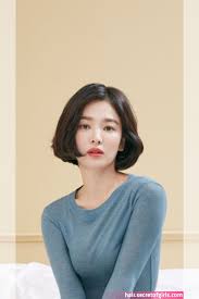 Song Hye Kyo Asian Short Hair Korean Short Hair Hair Beauty Cat Song Hye Kyo Asian Short Hair In 2020 Asian Short Hair Korean Short Hair Shot Hair Styles