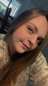 My name is Deanna I am a mom of two and a wife I am trying to get my  following up so I can start making money from Facebook. Let's get to