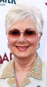 Haircuts For Women Over 50 With Fine Hair And Glasses Short Hair Older Women Short Hair Styles Older Women Hairstyles